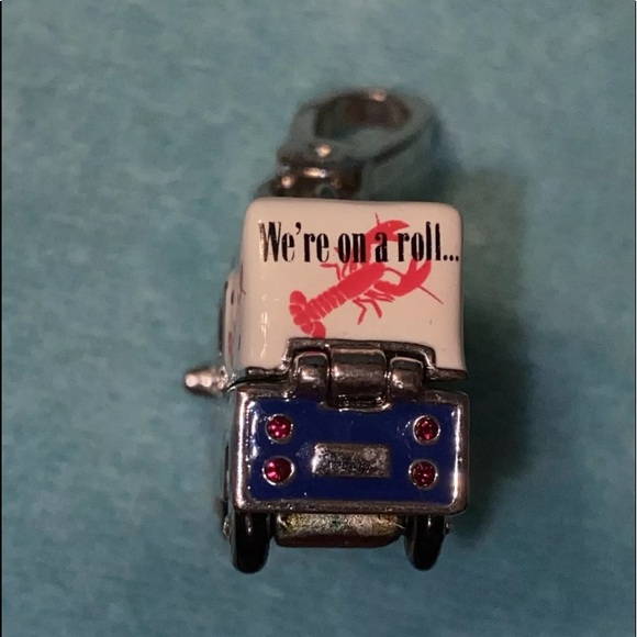 Juicy Couture Lobster Rolls Food Truck - Picture 9 of 11